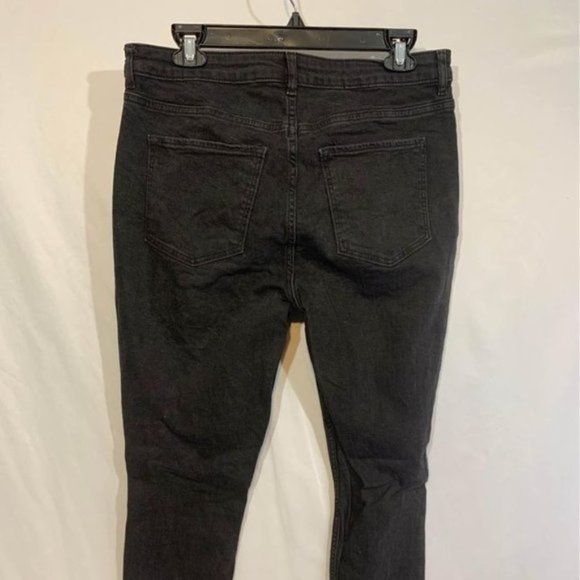 h&m DIVIDED black jeans - raw hem. Womans size 10. Distressed - Picture 7 of 10